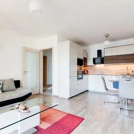 Apartment Stylish In Waltrovka *